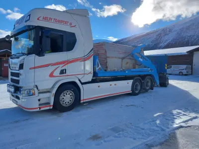 Melby Transport lastebil med krokløft